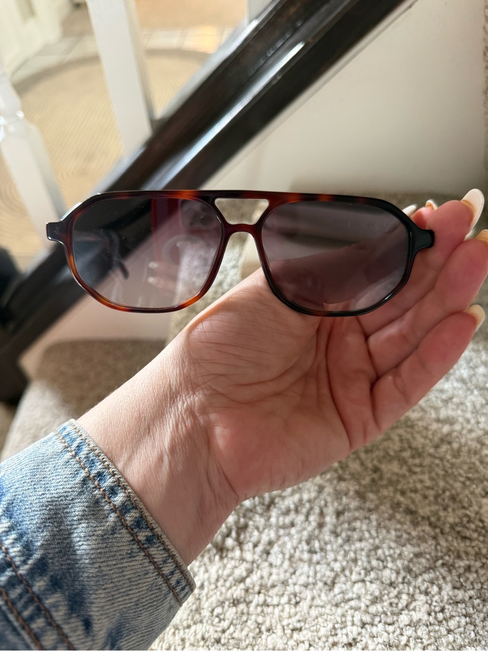 Fenix Women's Tortoiseshell Sunglasses - Brown Gradient Lenses - Picture 4 of 6